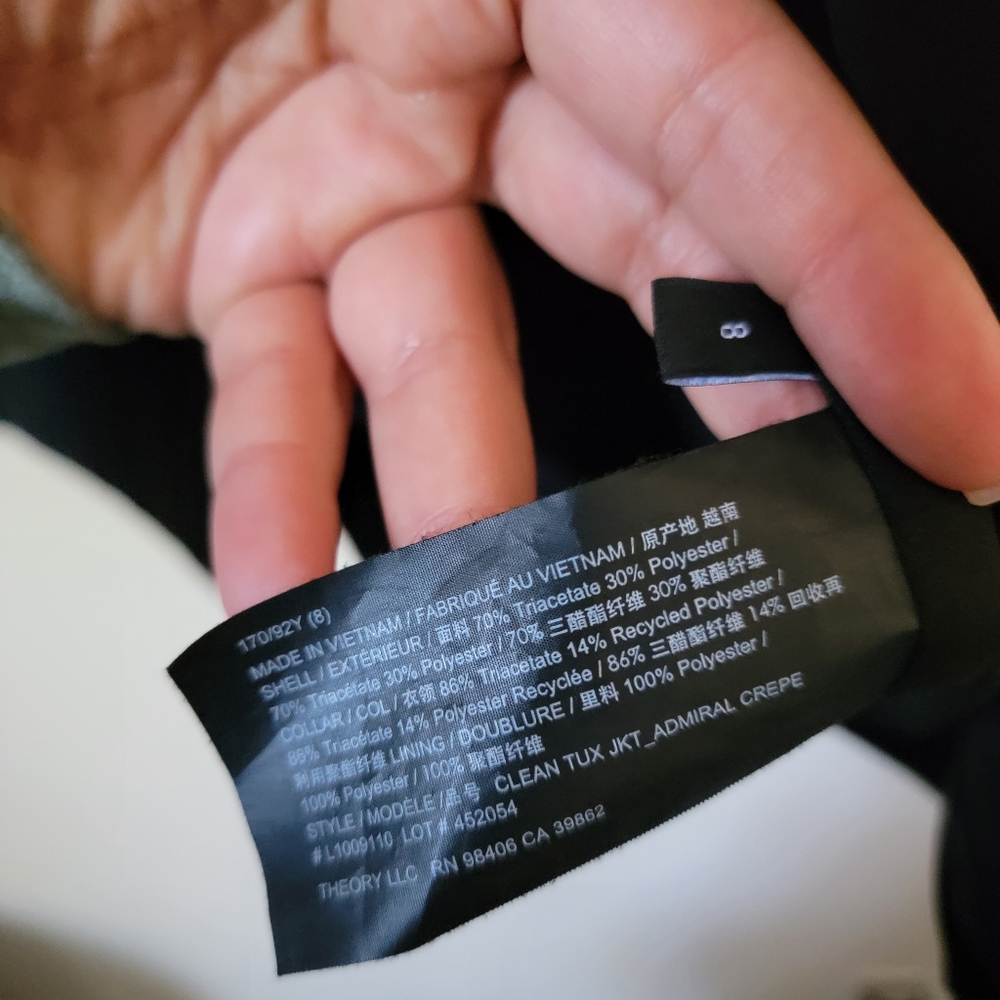 Theory | Tuxedo Jacket in Admiral Crepe 8 - Picture 5 of 5